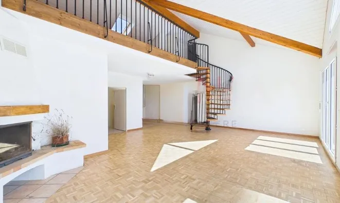 Недвижимость Duplex 6 rooms: 3