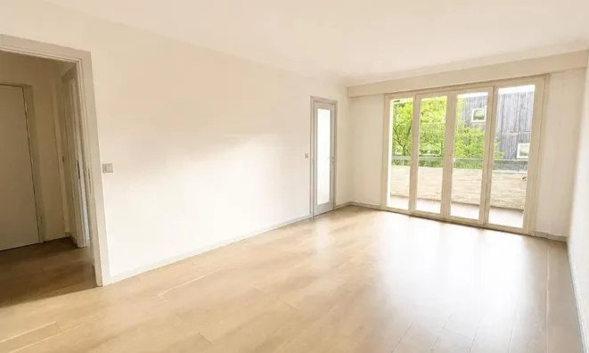 Недвижимость Apartment 4 rooms: 2