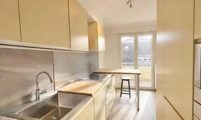 Недвижимость Apartment 4 rooms: 3