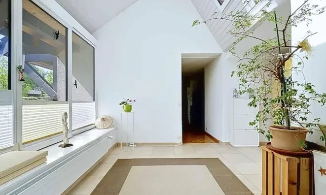 Недвижимость Apartment 4 rooms: 1