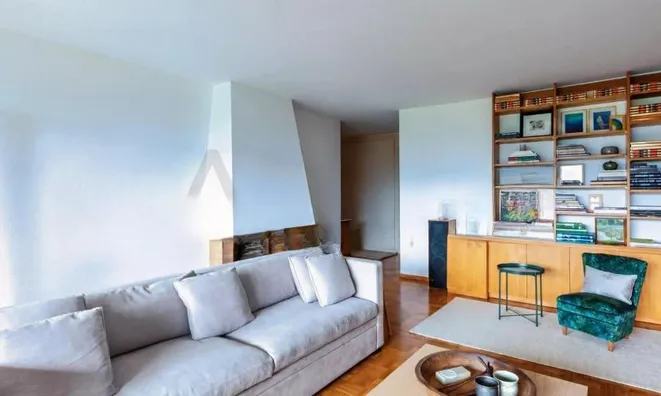 Недвижимость Apartment 5 rooms: 2