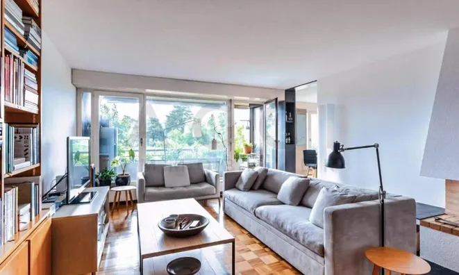 Недвижимость Apartment 5 rooms: 6