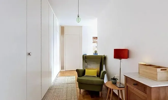 Недвижимость Apartment 5 rooms: 8