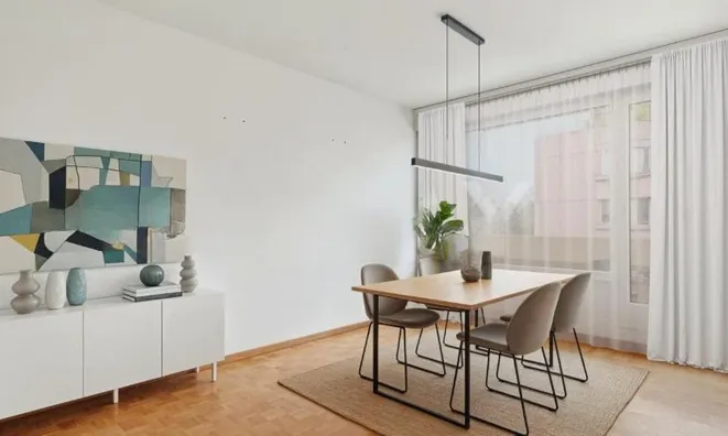 Недвижимость Apartment 7 rooms: 4