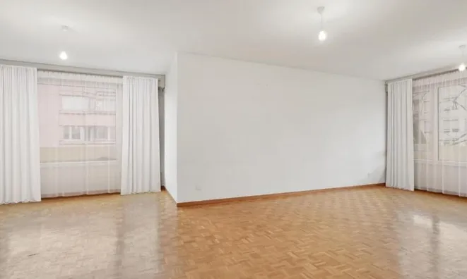 Недвижимость Apartment 7 rooms: 7