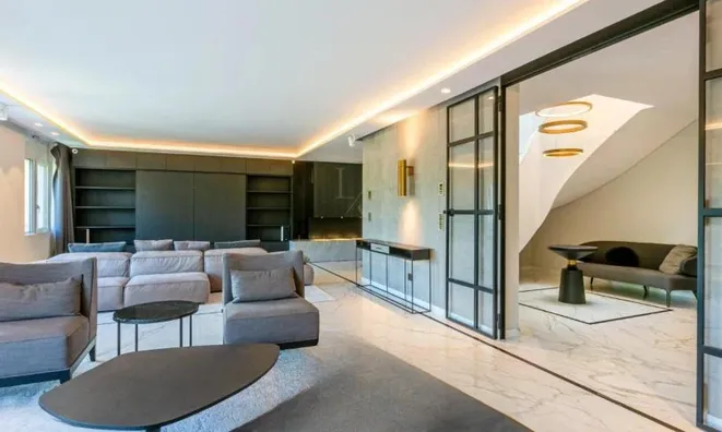 Недвижимость Attic flat 8 rooms: 4