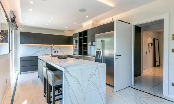 Недвижимость Attic flat 8 rooms: 11