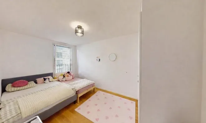 Недвижимость Apartment 4 rooms: 7