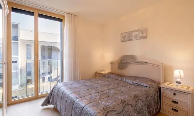 Недвижимость Apartment 4 rooms: 8