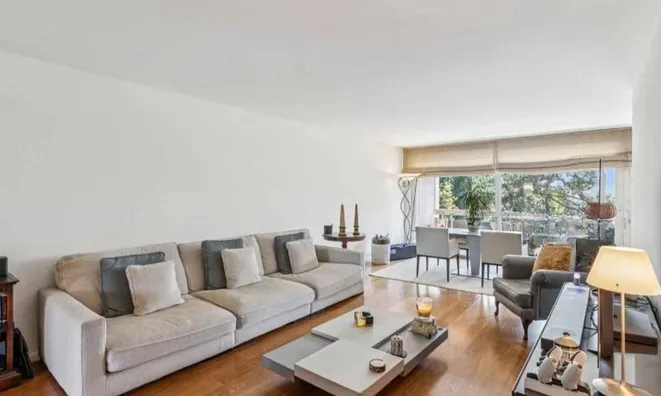Недвижимость Apartment 5 rooms: 1
