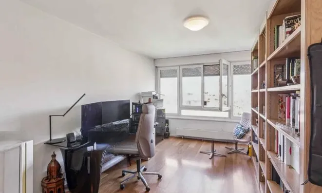 Недвижимость Apartment 5 rooms: 9