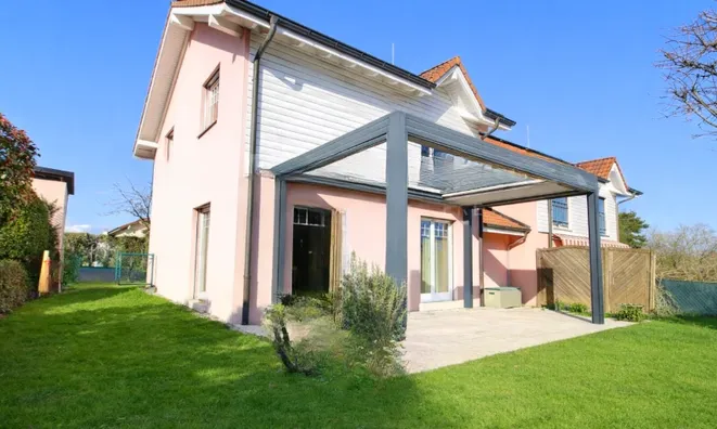 Недвижимость Row house 5 rooms: 1