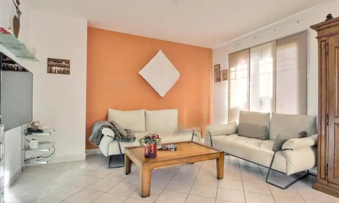 Недвижимость Row house 5 rooms: 4