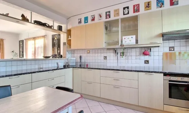 Недвижимость Row house 5 rooms: 6