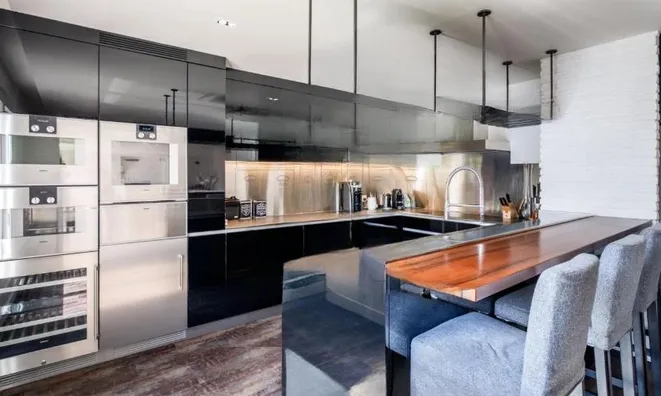 Недвижимость Apartment 6 rooms: 2