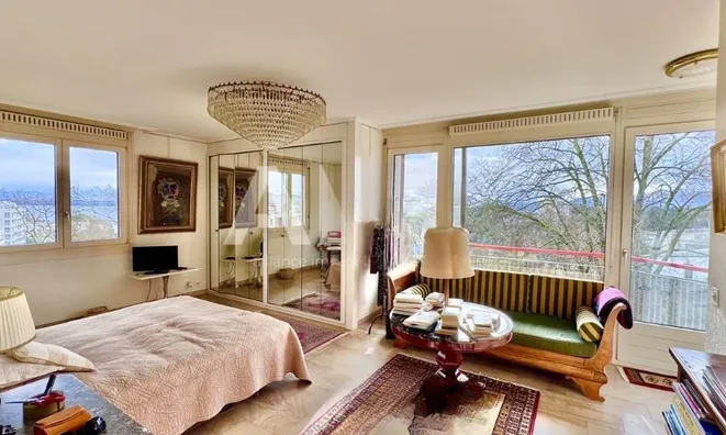 Недвижимость Apartment 6 rooms: 3