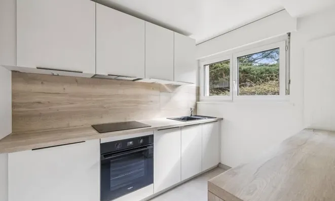 Недвижимость Single house 10 rooms: 9