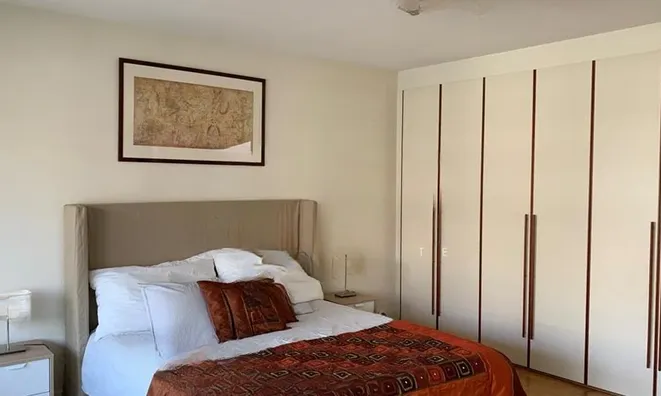 Недвижимость Apartment 5 rooms: 4