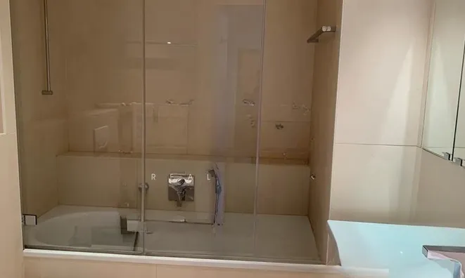Недвижимость Apartment 5 rooms: 5
