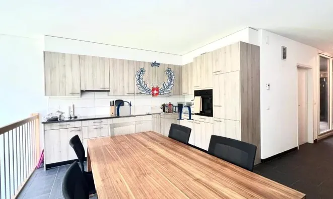 Недвижимость Single house 6 rooms: 3