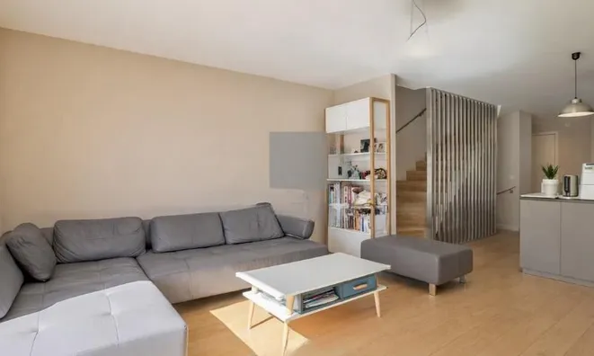 Недвижимость Row house 7 rooms: 5