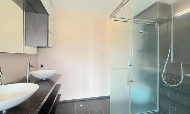 Недвижимость Attic flat 5 rooms: 8