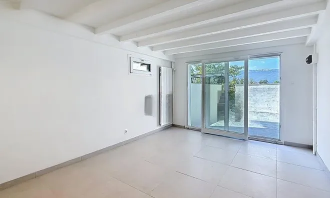 Недвижимость Single house 7 rooms: 9