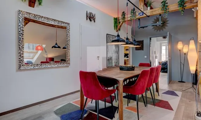 Недвижимость Apartment 5 rooms: 8