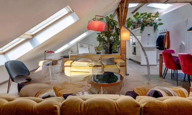 Недвижимость Apartment 5 rooms: 9