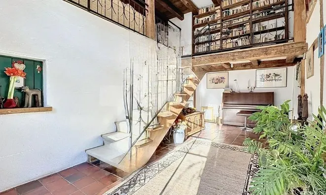 Недвижимость Single house 8.5 rooms: 3
