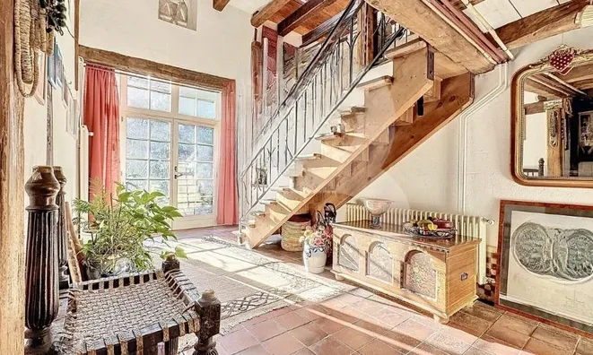 Недвижимость Single house 8.5 rooms: 4