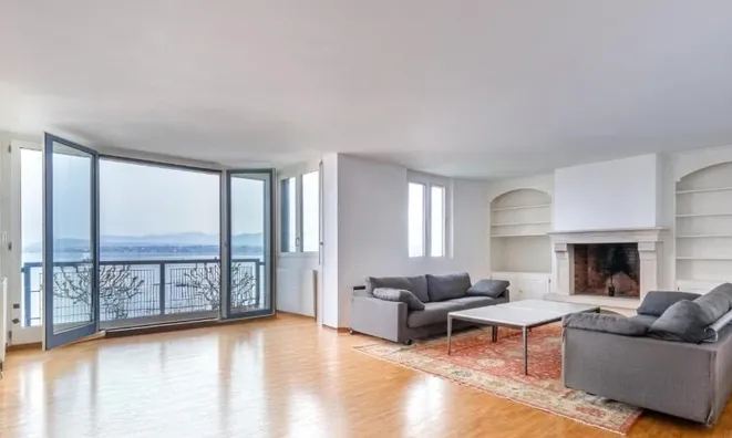 Недвижимость Apartment 5 rooms: 1