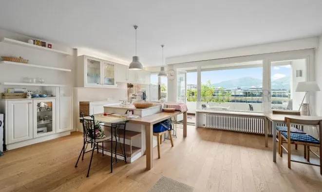 Недвижимость Apartment 3 rooms: 2