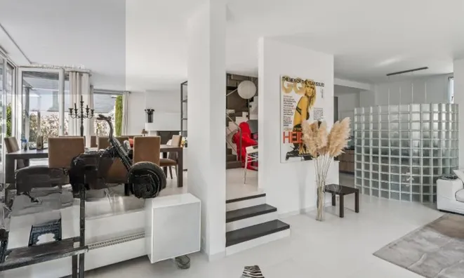 Недвижимость Bifamiliar house 8 rooms: 2