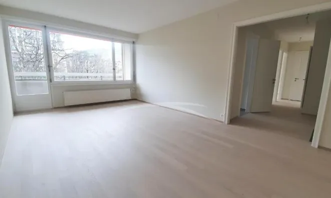 Недвижимость Apartment 4 rooms: 2