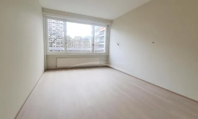 Недвижимость Apartment 4 rooms: 5