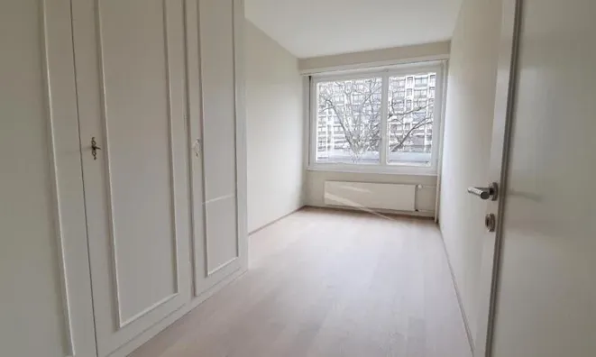 Недвижимость Apartment 4 rooms: 7