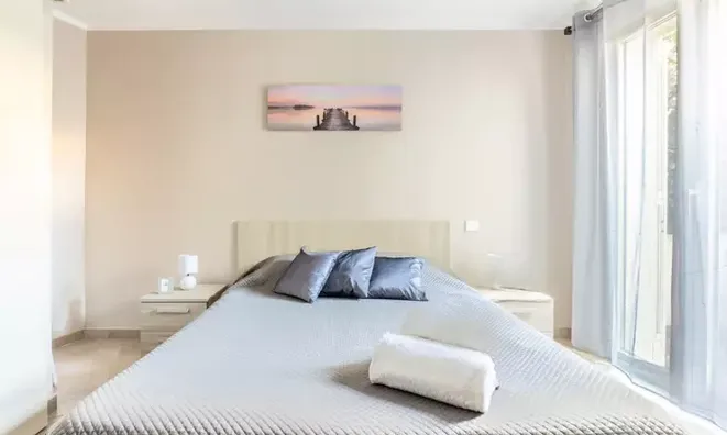 Недвижимость House Suquet Cannes: 4