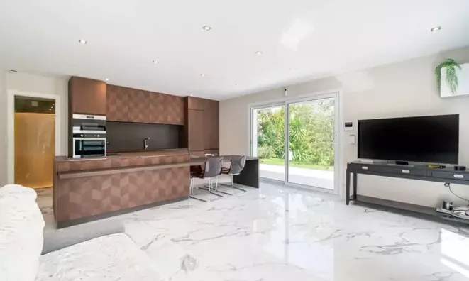 Недвижимость Villa Croix des Gardes: 7