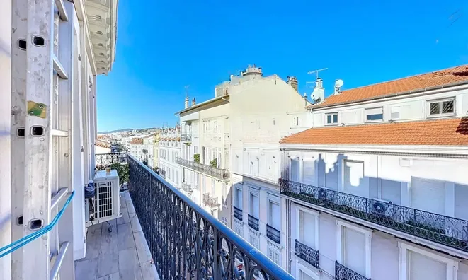 Недвижимость House République Cannes: 12