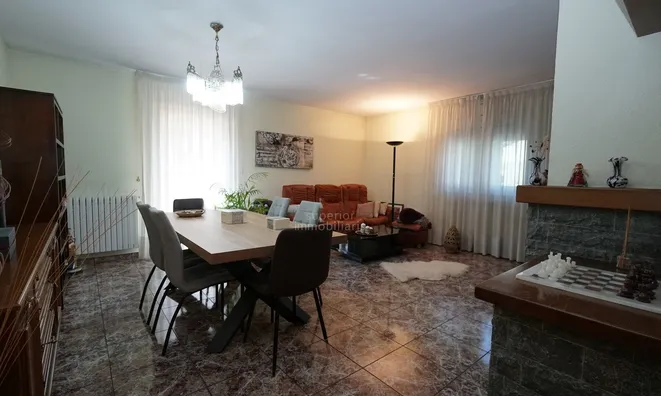 Недвижимость Chalet for sale in Escàs with 4 bedrooms: 1