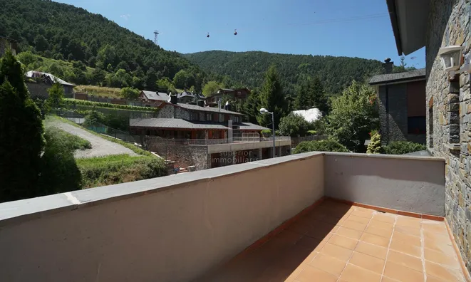 Недвижимость Chalet for sale in Escàs with 4 bedrooms: 17
