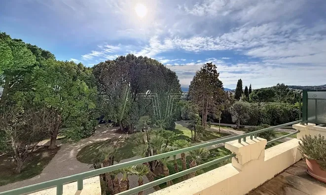 Недвижимость House Cannes République: 1