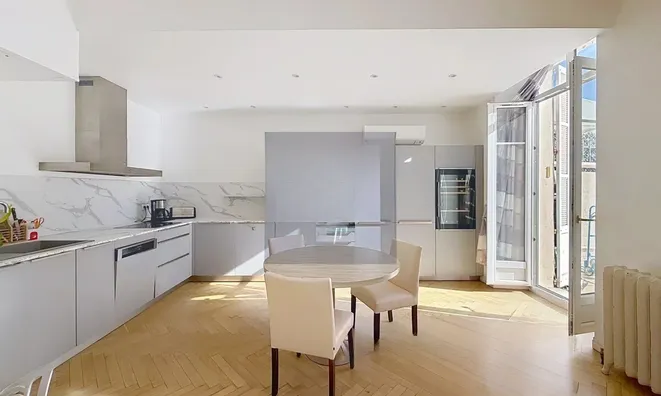 Недвижимость House Cannes République: 8
