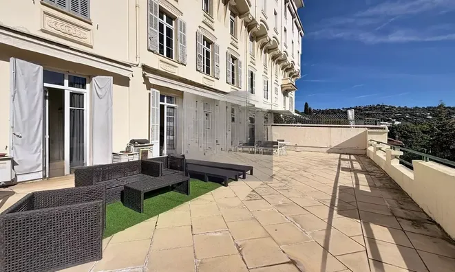 Недвижимость House Cannes République: 11