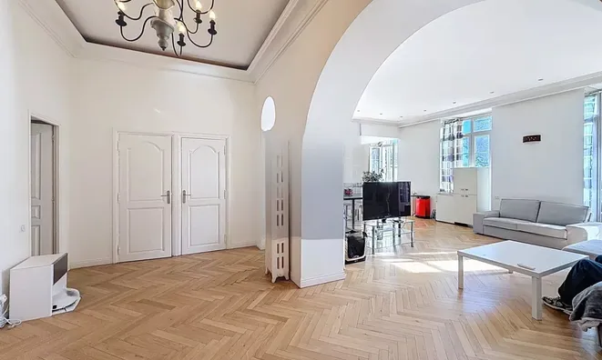 Недвижимость House Cannes République: 17
