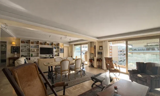 Недвижимость Villa Pointe Croisette: 3