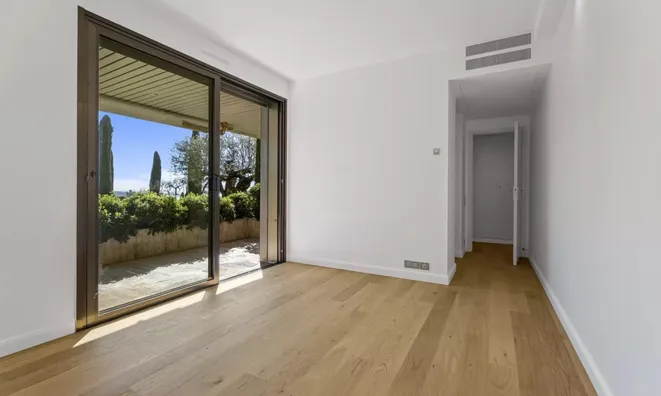 Недвижимость Villa Croix des Gardes: 10