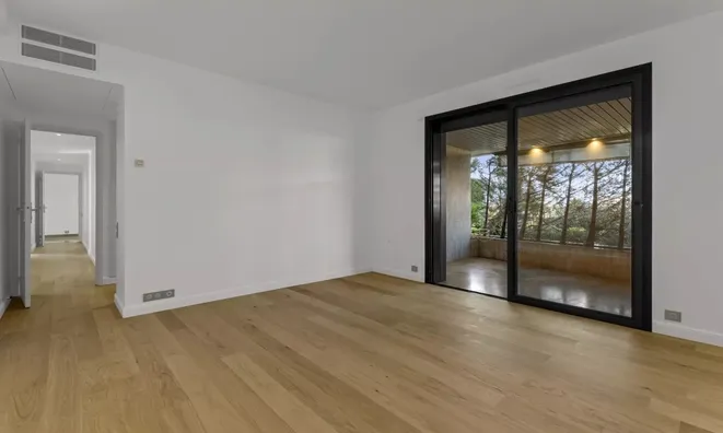 Недвижимость Villa Croix des Gardes: 12