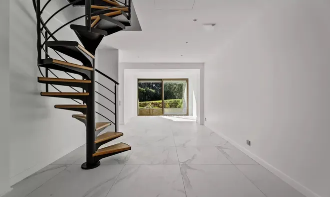 Недвижимость Villa Croix des Gardes: 15
